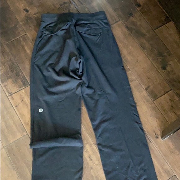 Men’s lulu lemon sweat pants - Picture 2 of 5